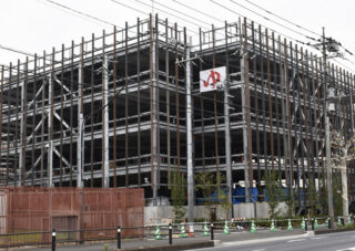 日本経済新聞「和光でカーシェア実験　市、ホンダ系と 公共施設に車配置」